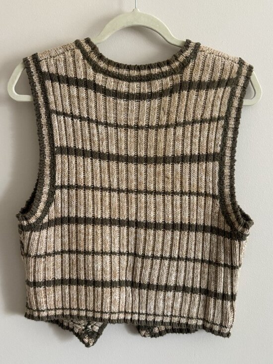 Liz Wear Sweater Vest Floral Medium Grandma Cottage Cable Knit Tan Pink Green - Picture 7 of 9